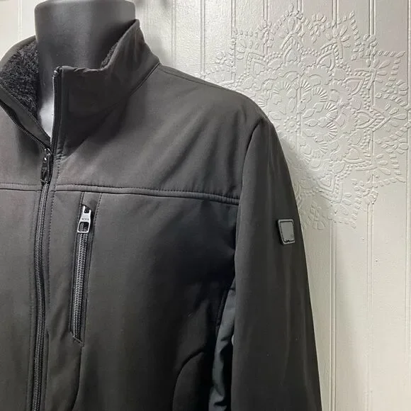 TUMI Soft Shell Jacket - Picture 2 of 6